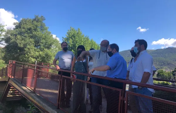 raul_romeva_visitant_el_parc_del_segre_acompanyat_del_seu_gerent_quic_ganyet