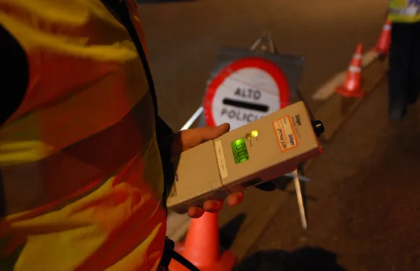 policia_ana_-_controls_dalcoholemia_b_