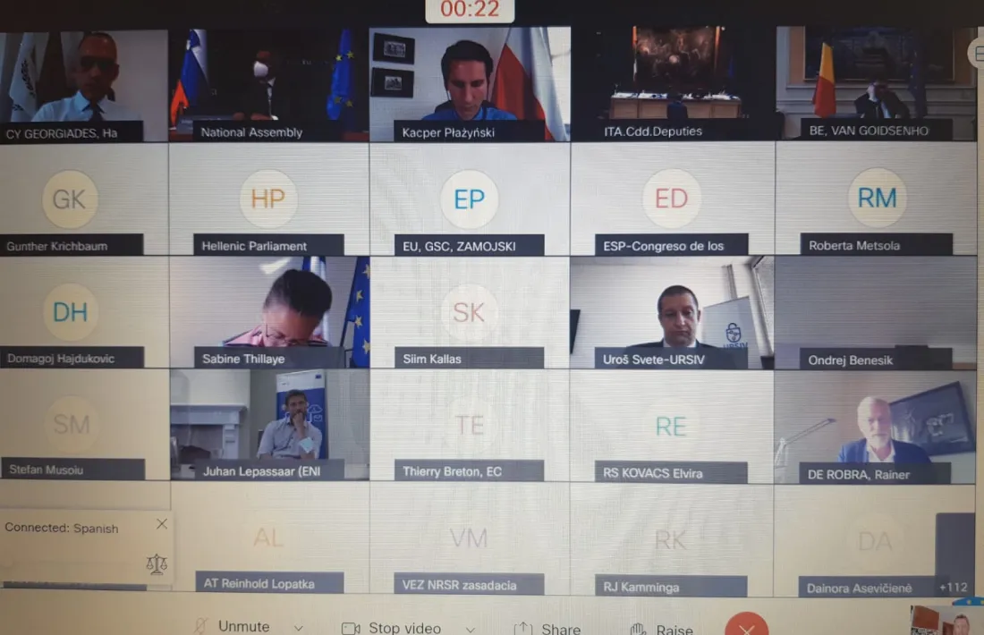 Un moment de la reunió.