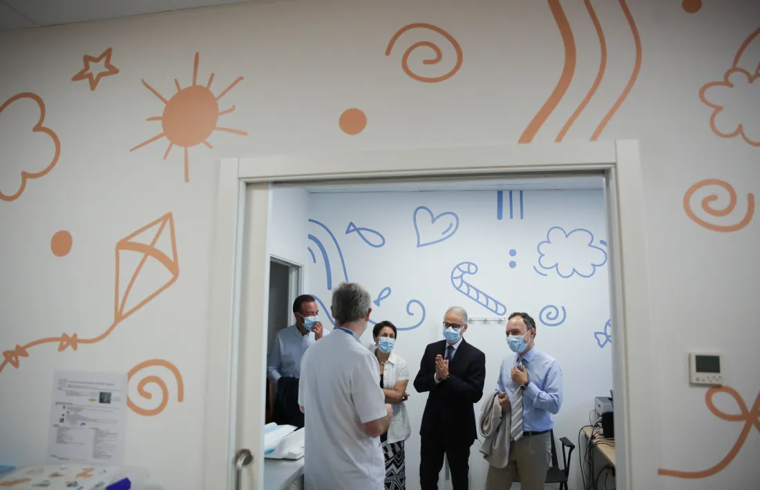 Un dels dos box pediàtrics d'Urgències.