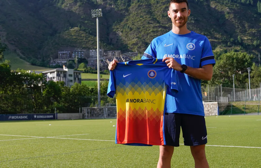 Roger Riera, amb la samarreta de l'FC Andorra. Foto: FC Andorra