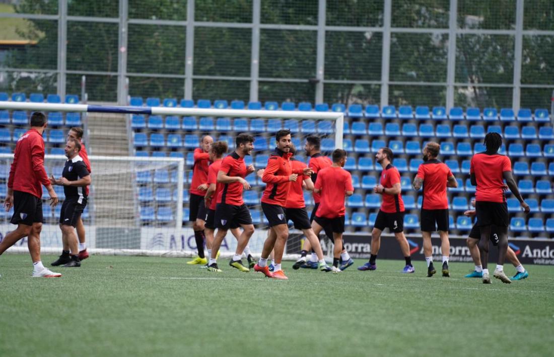 L’Inter Club Escaldes, dirigit per Albert Lopo, es va entrenar ahir a l’Estadi Nacional. Foto: Interescaldes.com
