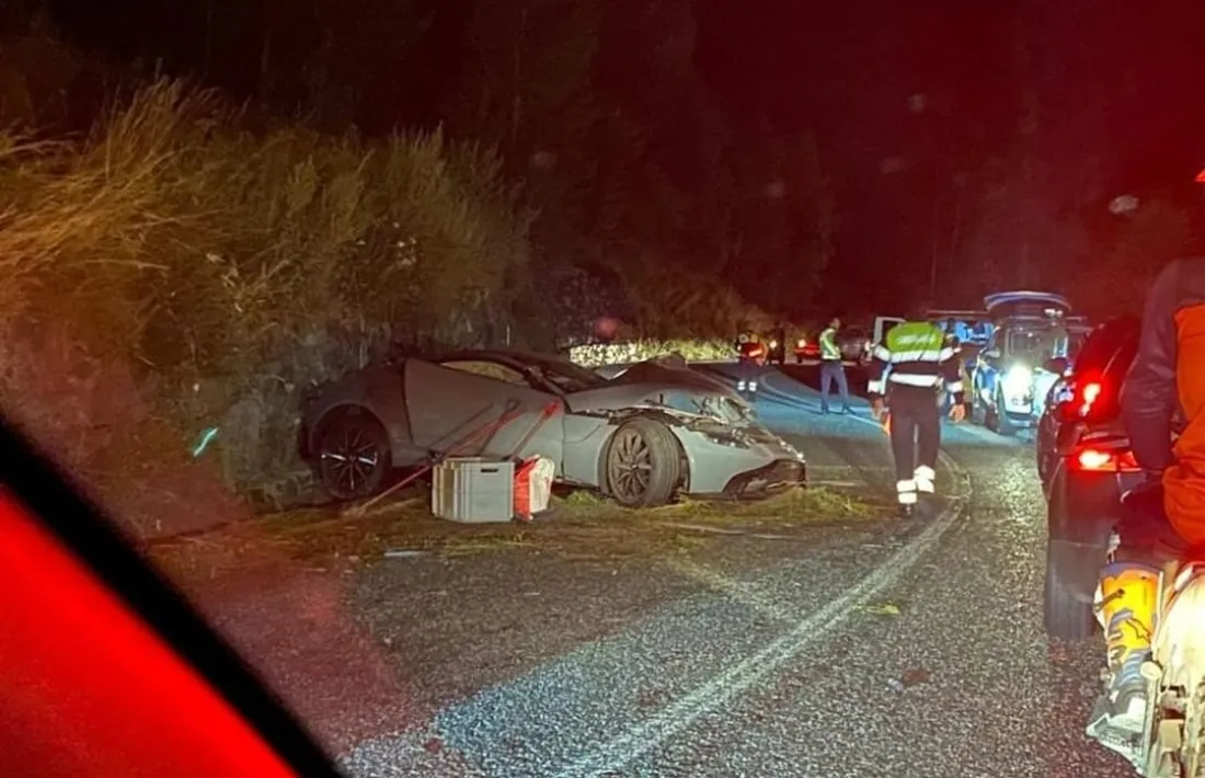 Així va quedar l'Aston Martin.