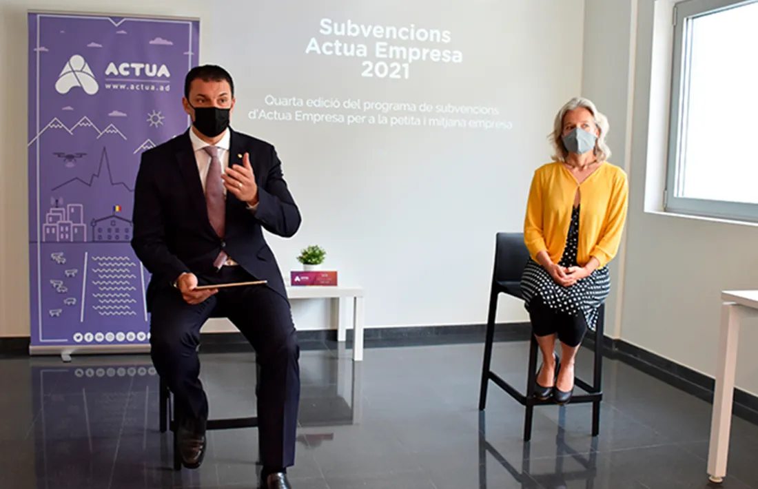 El ministre de Presidència, Economia i Empresa, Jordi Gallardo, i la directora d'Andorra Business, Judit Hidalgo.