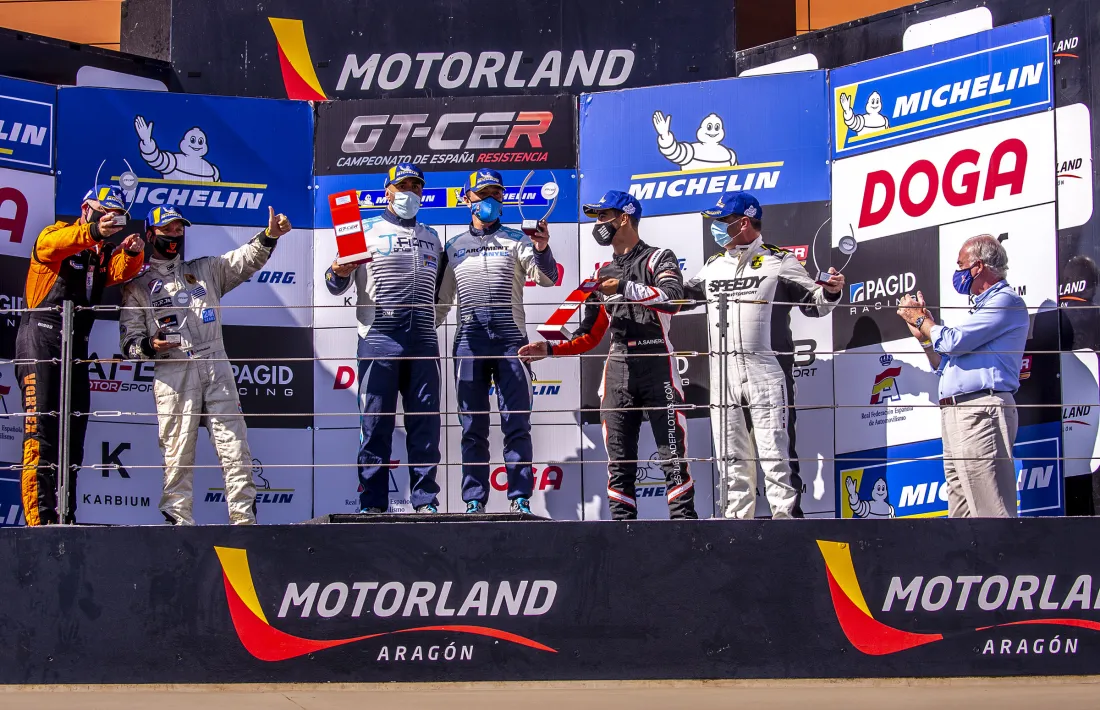 Joan Vinyes, al podi de Motorland. Foto: Fotoesport