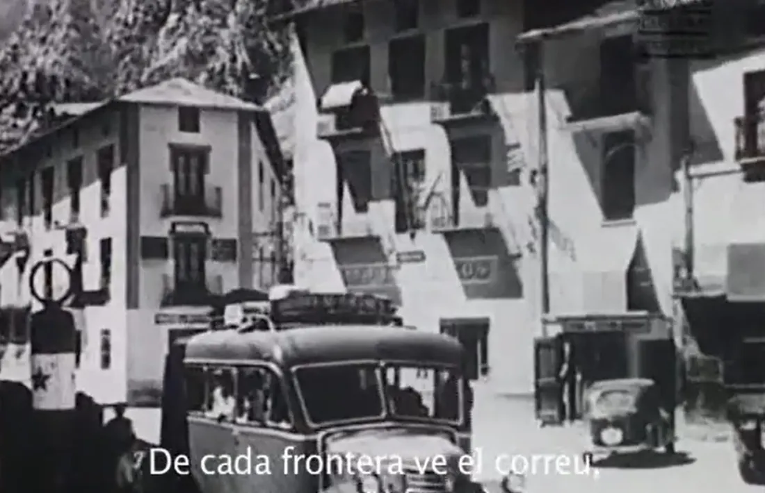 Un altre Fargo capturat el 1955 davant de Sant Esteve per Werner Lengemann.