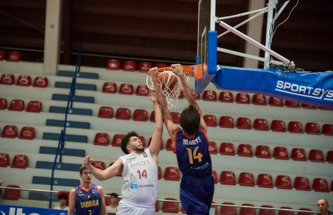 Esmaixada de Miguel Martí contra Malta. Foto: FIBAEUROPE.COM