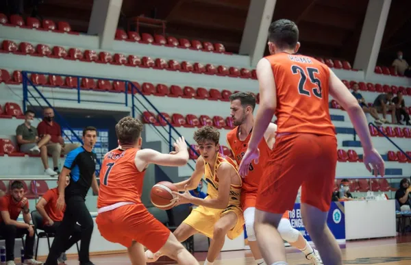 p._22_seleccio_u18_contra_albania