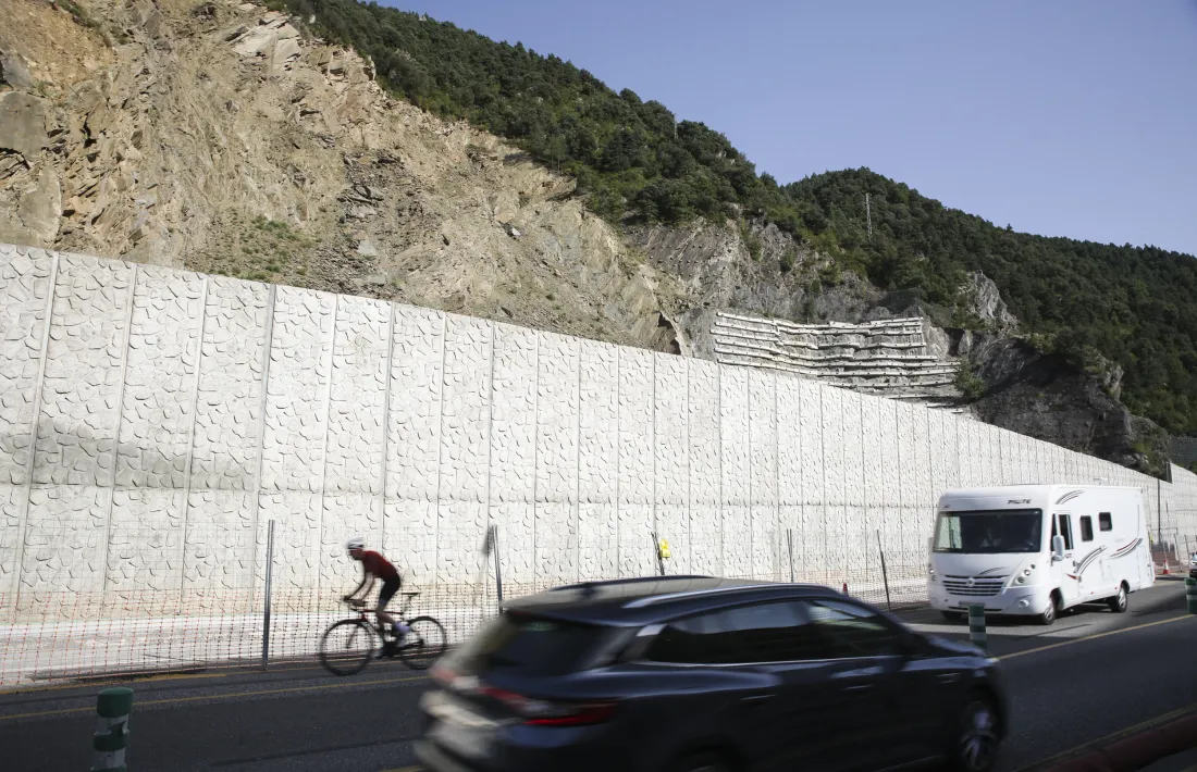 Les obres de protecció de la carretera acabaran a final de mes.