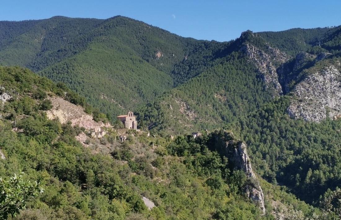 Tost (Ribera d’Urgellet),  centre del senyoriu d’Arnau Mir al segle XI, actualment poble abandonat.