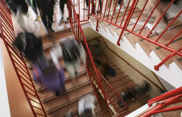 p._04_escola_bullyng_-_facundo_santana