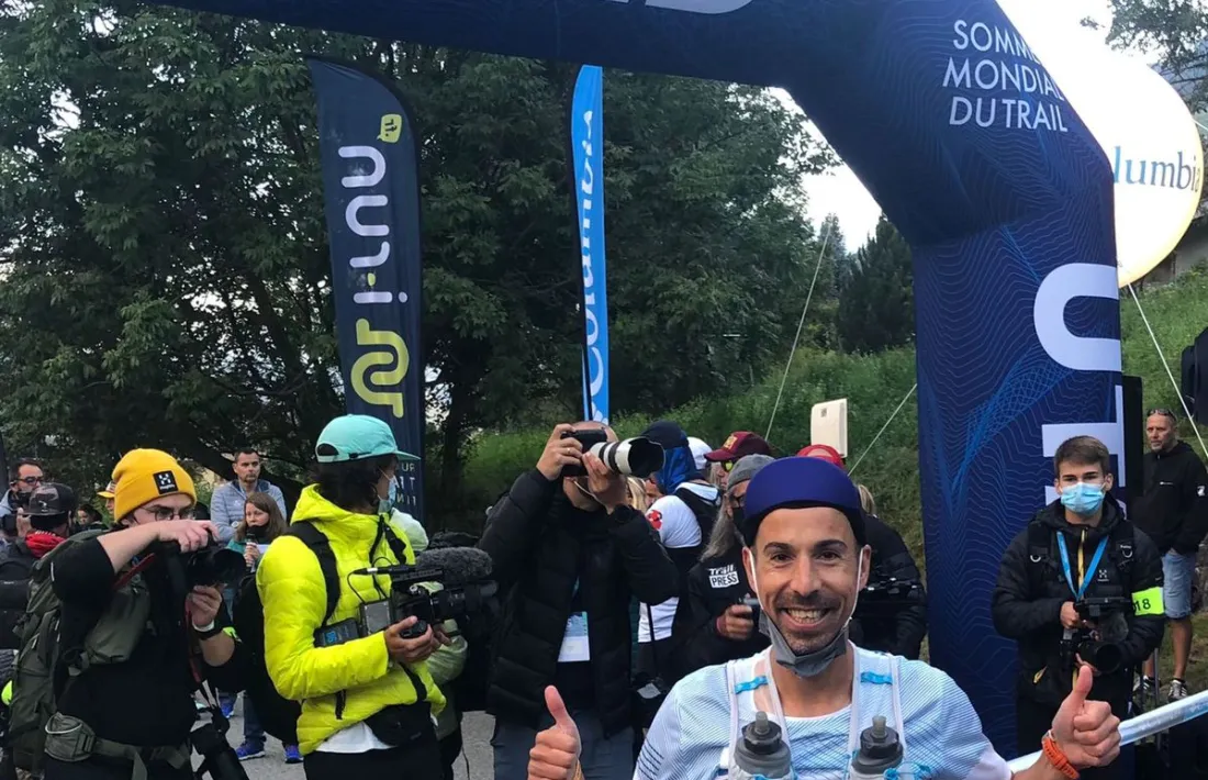Òscar Casal ahir al matí abans de la sortida de l’OCC de l’Ultra Trail del MontBlanc.