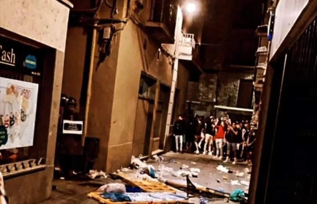 Una de les imatges que més van circular per les xarxes, representativa dels incidents. 