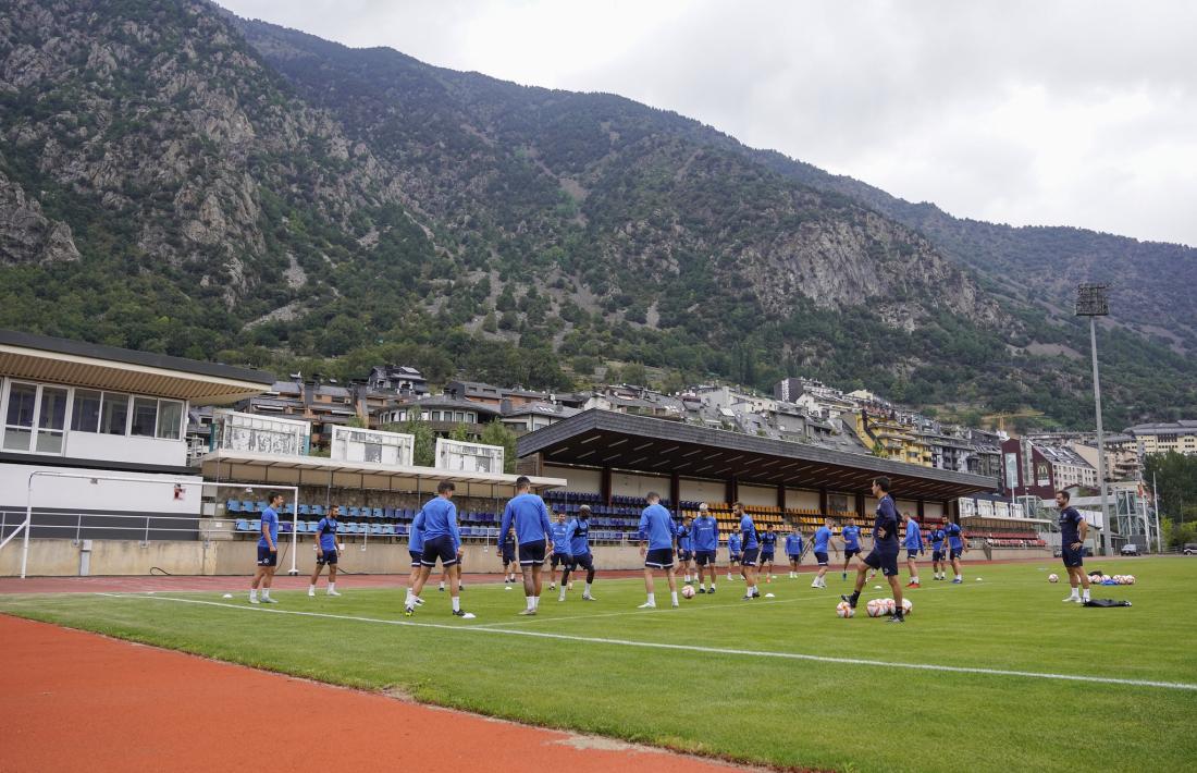L’FC Andorra es va entrenar abans de marxar del país a l’Estadi Comunal. Foto: FC Andorra