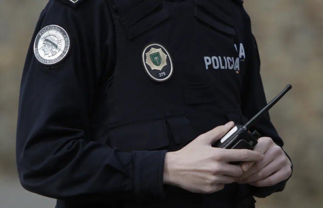 Un agent de policia.