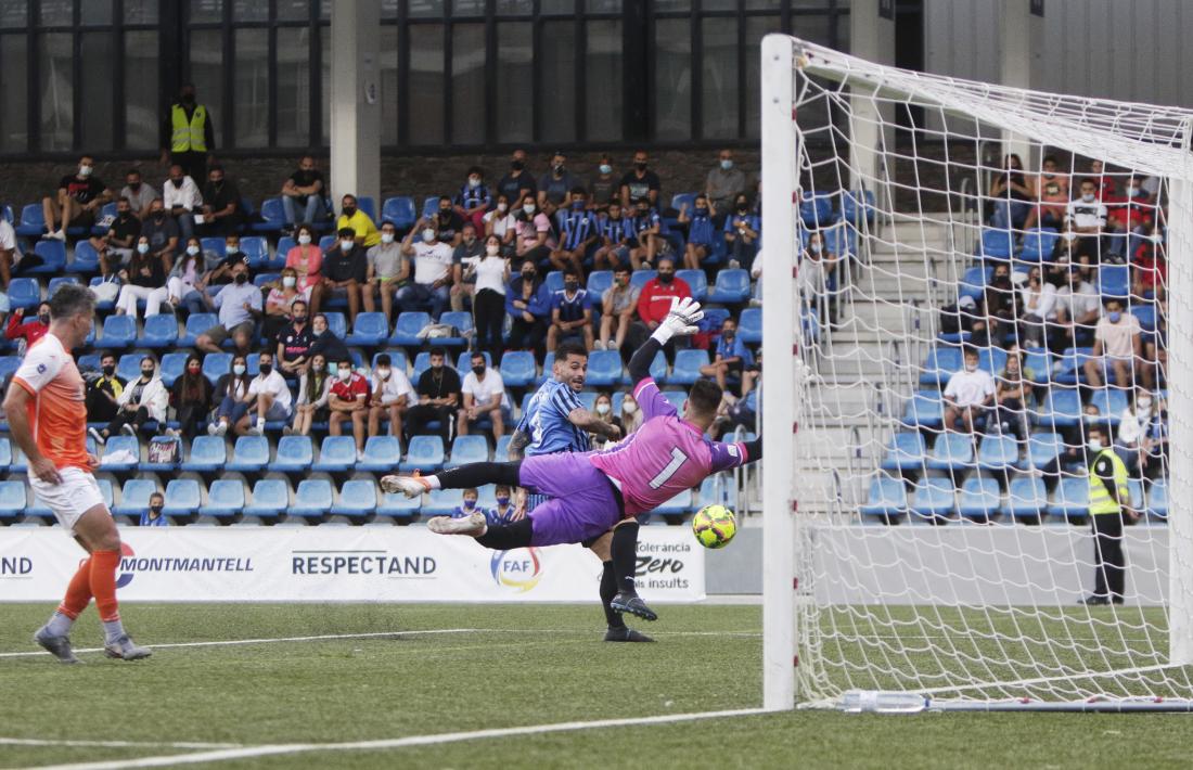 Gerard ‘Hulk’ Artigas va marcar el 2 a 0 a centrada de Jordi Betriu. Foto: Facundo Santana