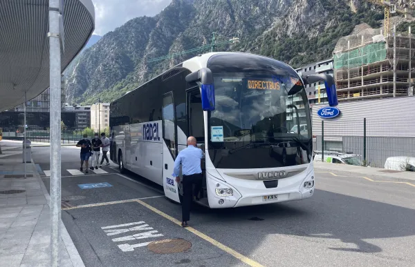 p._08-1_direct_bus_autocars_nadal