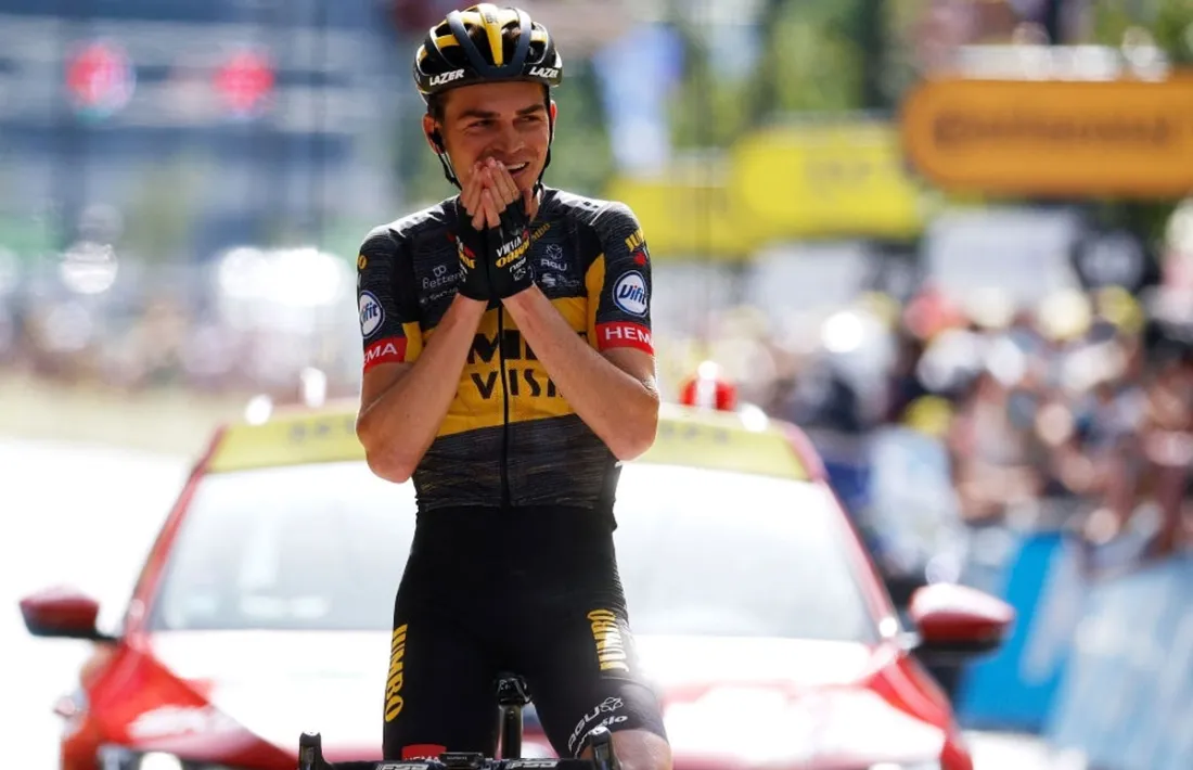 El ciclista nord-americà quan va creuar la meta a l’avinguda Tarragona. Foto: Twitter