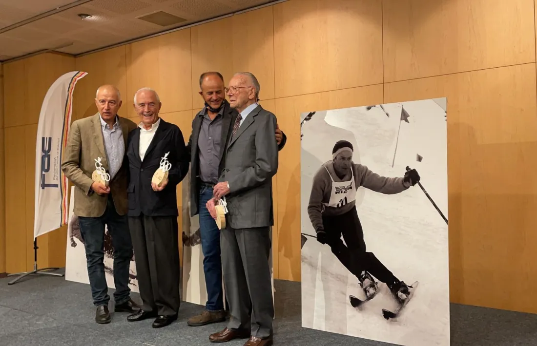 La FAE va organitzar un emotiu homenatge als primers olímpics que va tenir el país.Foto: SFGA