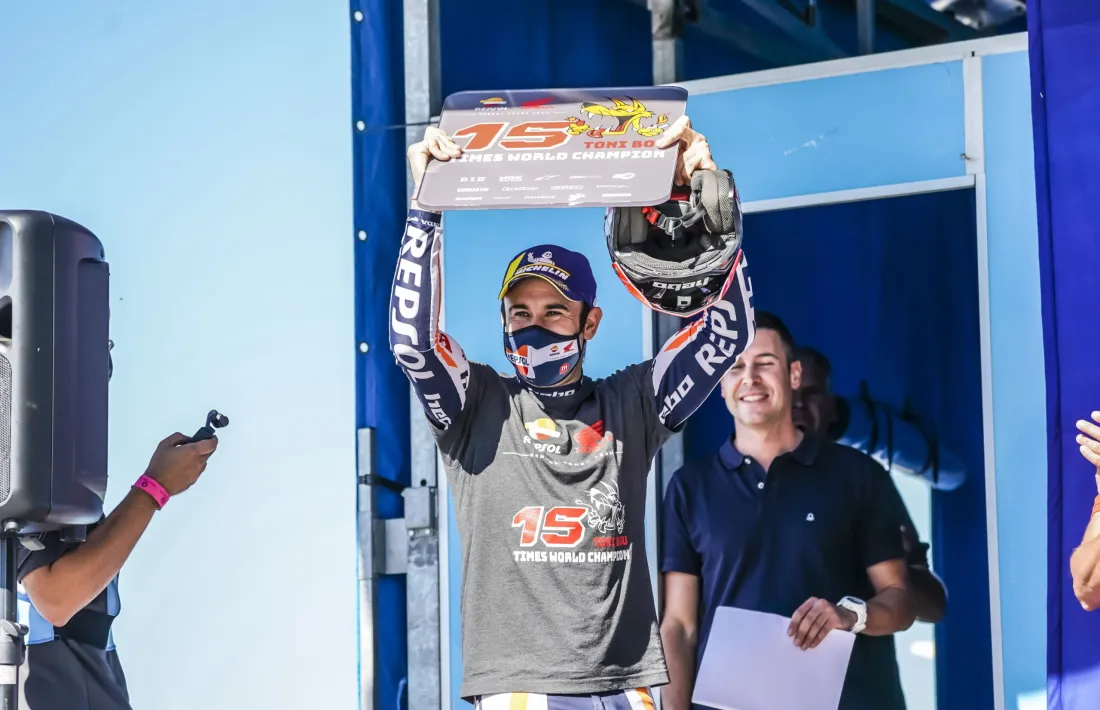 Toni Bou, amb el seu 15è títol ‘outdoor’. Foto: Repsol Media