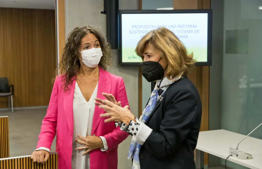 L’exsecretària d’Estat d’Ocupació espanyola Yolanda Valdeolivas amb Judith Salazar.