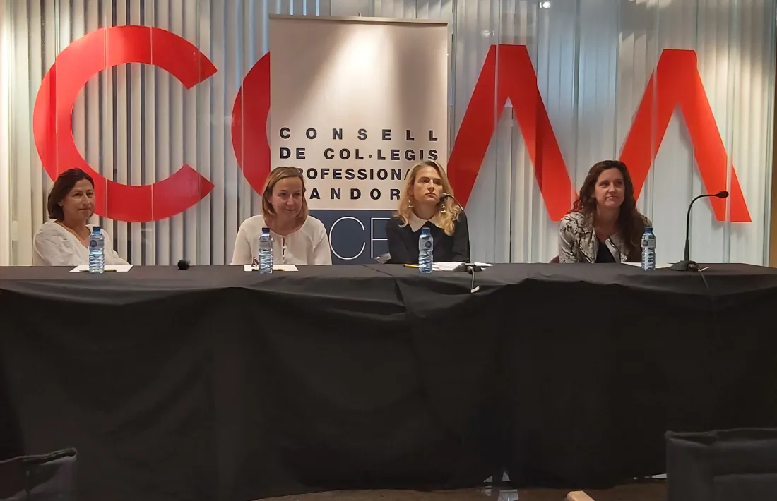 Natàlia Rossa, Neus Cornella, Sophie Bellocq i Zaira Nadal en la compareixença d’aaquest matí.