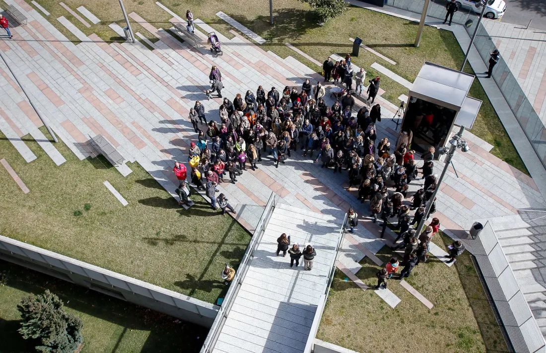 El 8 de març del 2018, Acció Feminista va fer la seva primera convocatòria a la plaça Lídia Armengol.