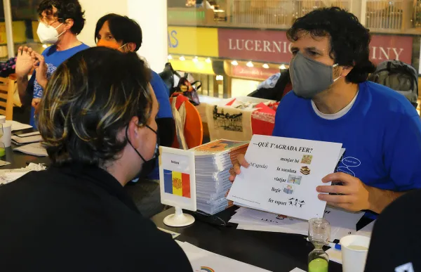 centre_carlemany_llengues