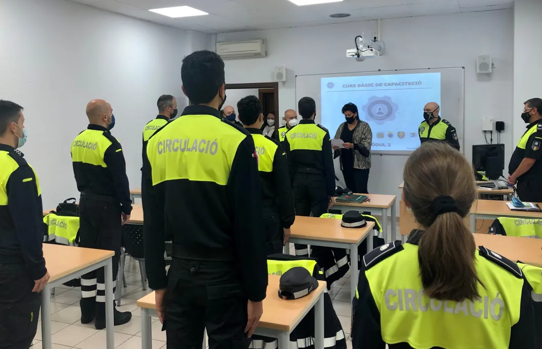 Un instant de l'inici de la formació dels agents de circulació.