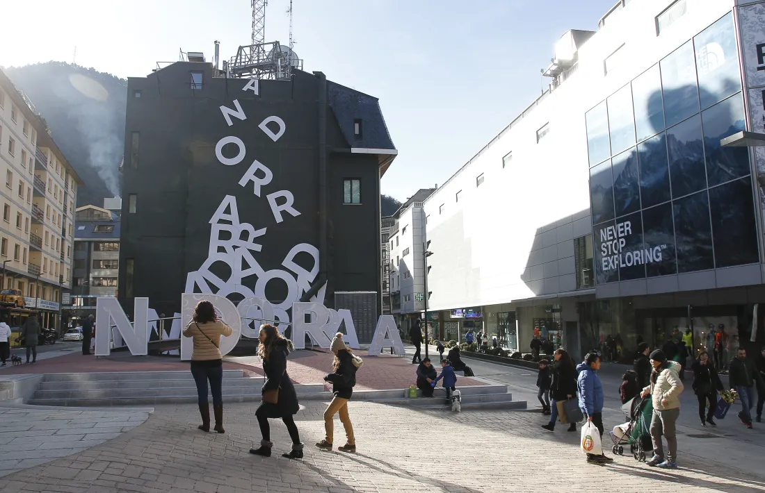 Andorra Telecom ha rebut nou propostes per fer la nova seu de la companyia a tocar de l'avinguda Meritxell.