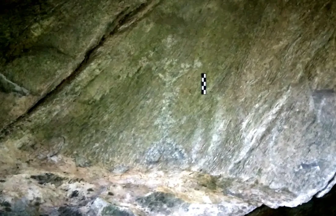 El calvari fa 30 centímetres i inclou detalls de la peanya i detalls que el fan únic, com ara el Crist crucificat, amb el cartell ‘INRI’ i el cap cot.