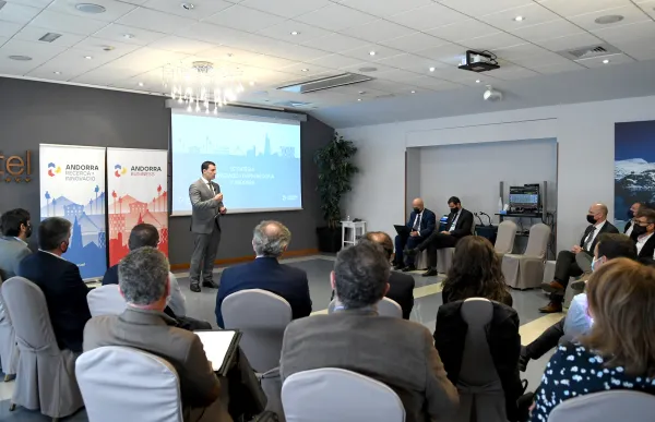 p._07_gallardo_a_reunio_estrategia_innovacio_sfga