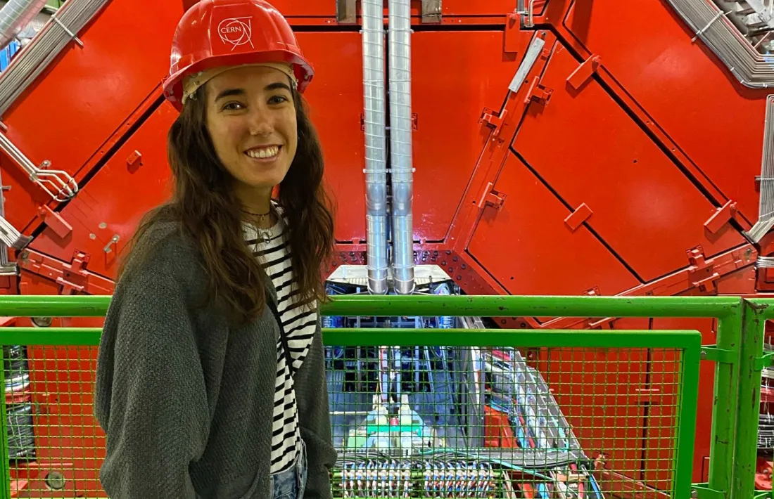 La jove investigadora alturgellenca, a la feina. 