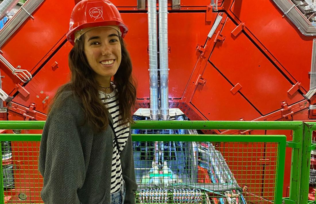 La jove investigadora alturgellenca, a la feina. 