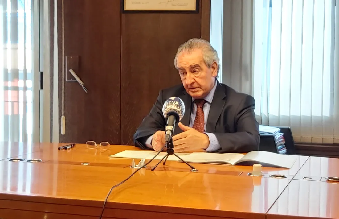 L’excap de Govern Jaume Bartumeu ha presentat un quadern sobre el futur de la banca editat des de Ceres.