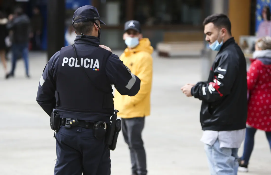 Els agents del cos de policia han imposat més de 300 sancions per no portar la mascareta quan era obligatòria.