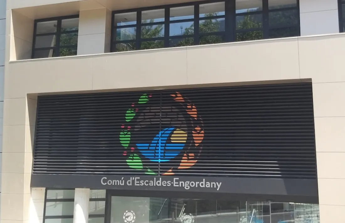 La façana del comú d'Escaldes-Engordany.