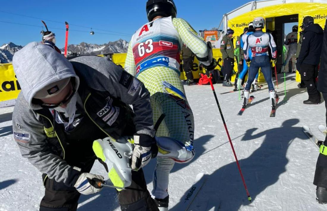 Verdú abans de començar la primera mànega del gegant de la Copa del Món de Sölden. Foto: FAE