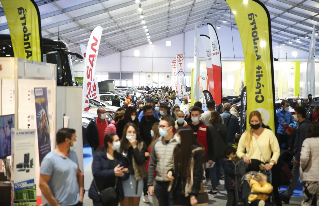 Tant l’exterior com l’interior del recite firal han congregat molts visitants.