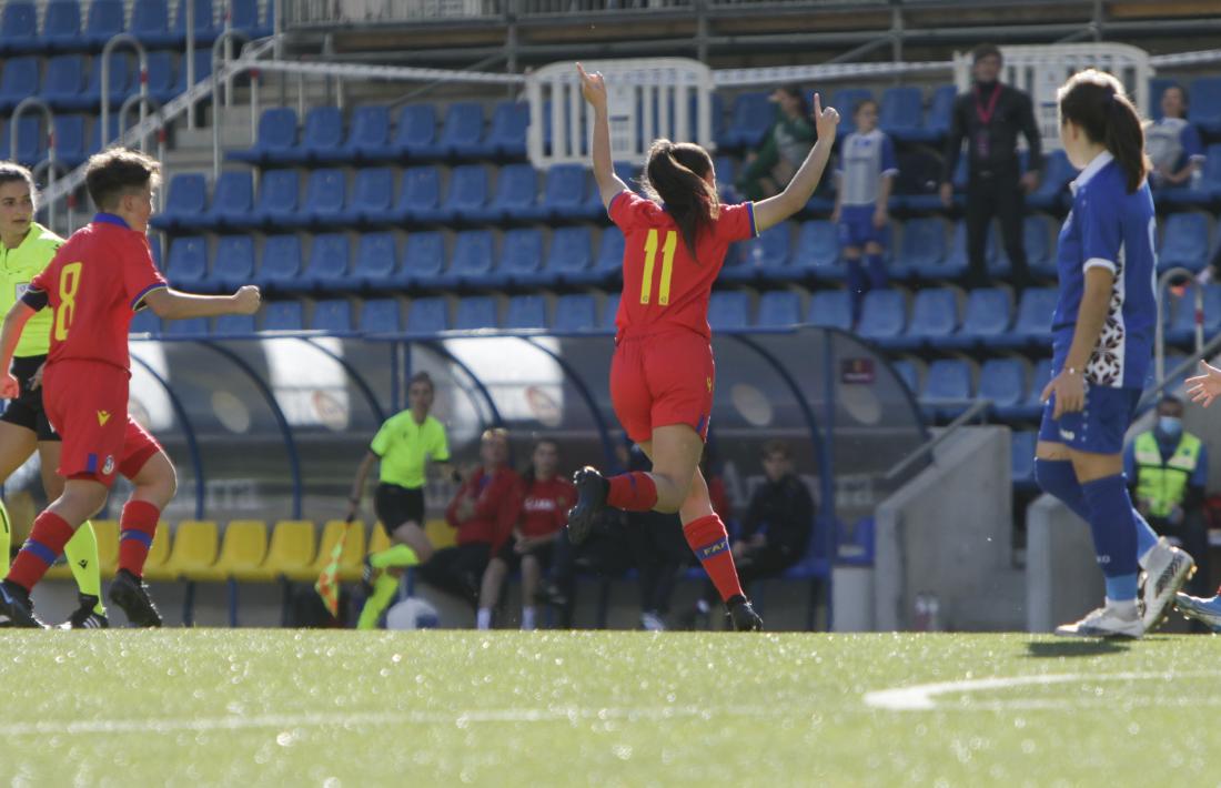 Zoe Montero celebra el gol de la primera victòria de la selecció sub-19 femenina. Foto: Facundo Santana