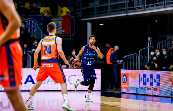 p._37_hannah_rs398236_j07_mba-vbc_firmar_acb_photo_-_albert_martin