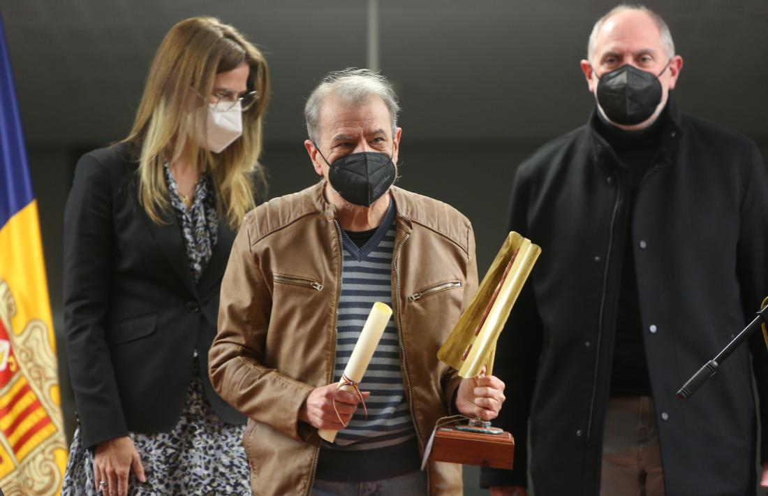 Robert Pastor, escriptor, poeta, historiador i sobretot, periodista, l'últim de raça entre nosaltres.