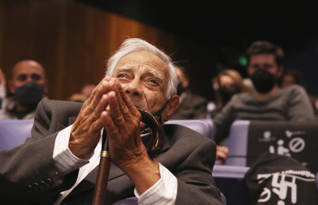Sergi Mas, en la presentació de 'Comiat diferit', ahir a l'auditori Rocafort de Sant Julià.