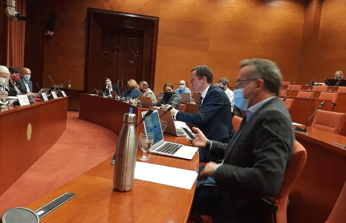 Òscar Ordeig, intervenint durant la compareixença de la directora de Turisme al Parlament de Catalunya. 