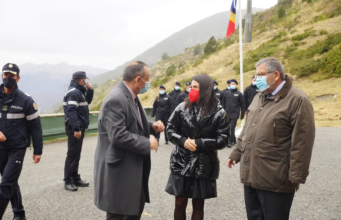 Visita dels cònsols d'Encamp, Laura Mas i Jean Michel Rascagnères, a la formació a la Baronia.