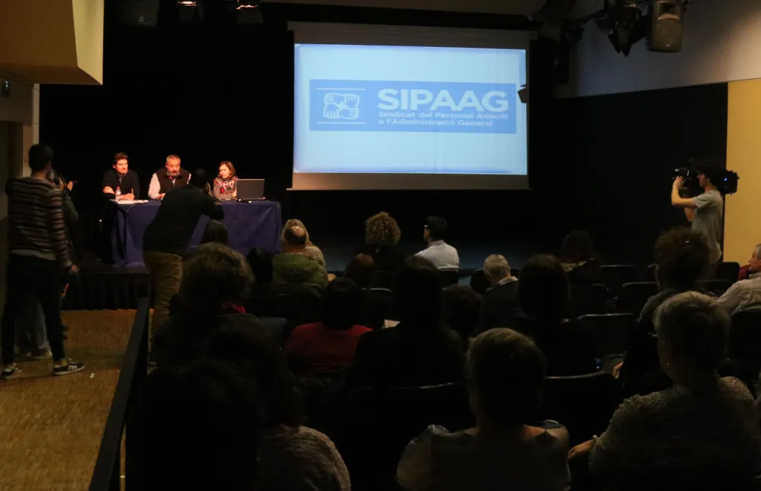 Un moment d’una assemblea del Sipaag.