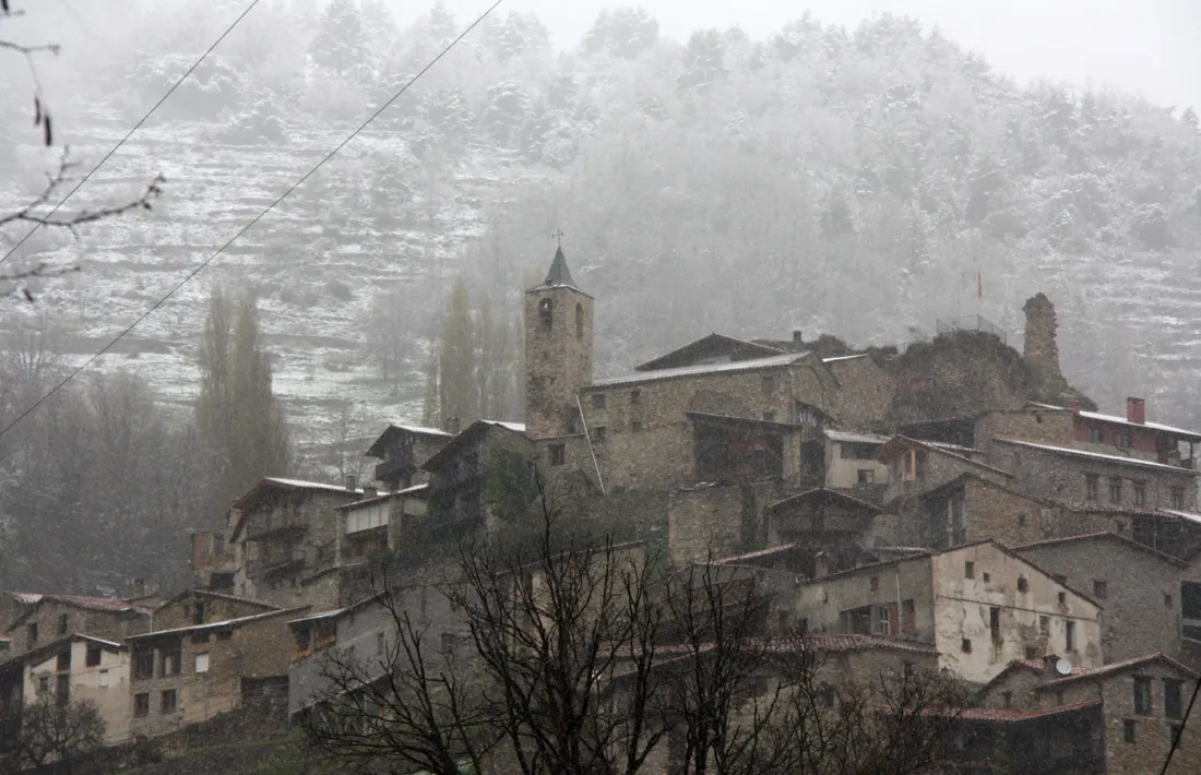 El petit nucli de Castellnou de Carcolze, al municipi alturgellenc de Pont de Bar, que suma poc més de centenar i mig de veins a tot l’ajuntament. 