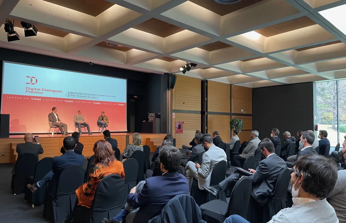 Un moment de la trobada per reflexionar sobre les oportunitats digitals.