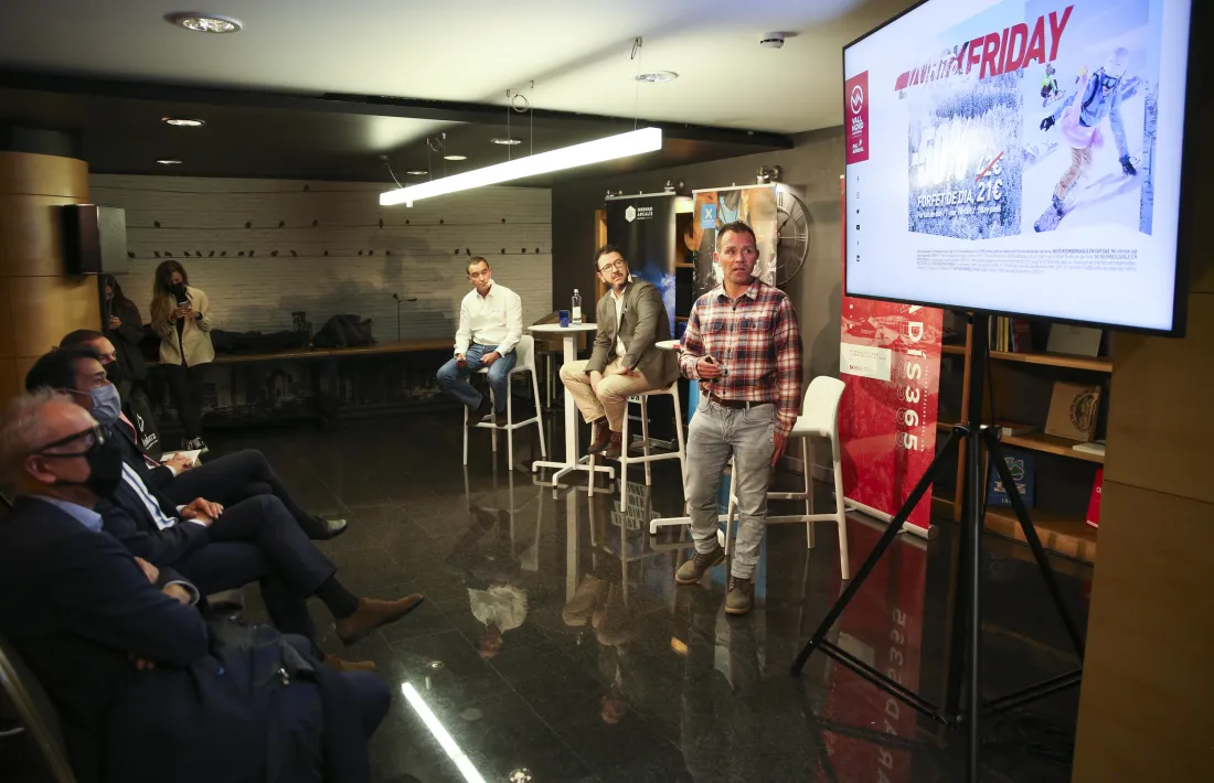 Un moment de la presentació de la temporada d’hivern, ahir al matí al Lobby Bar de l’hotel Fènix.