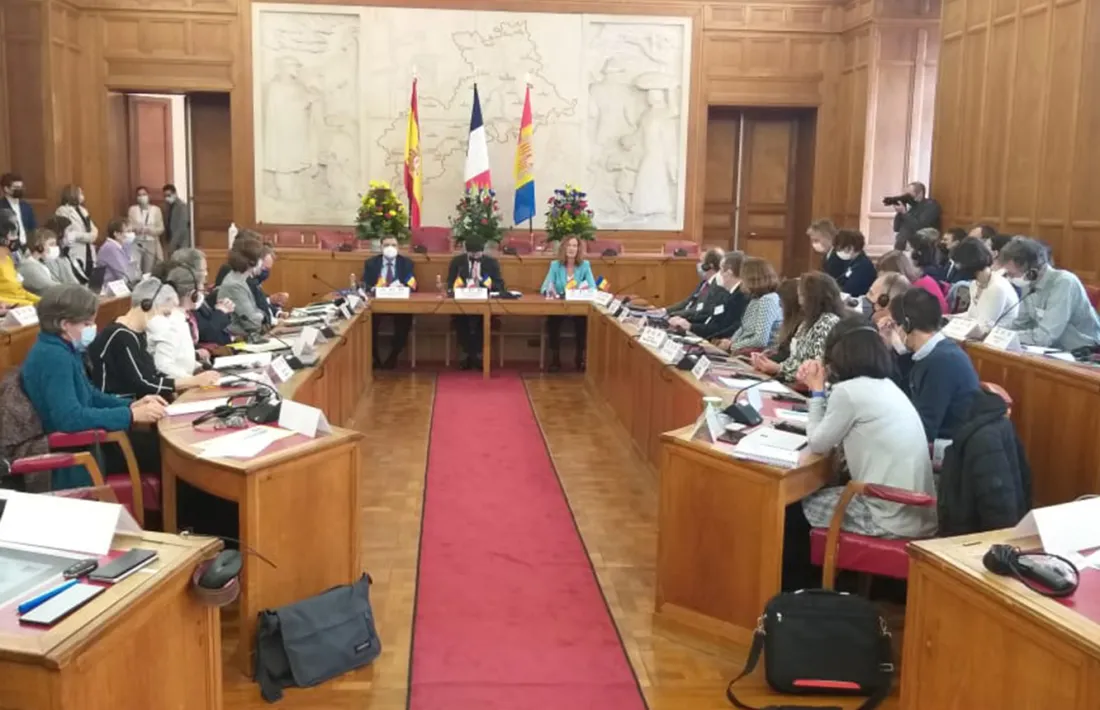 La ministra de Medi Ambient, Agricultura i Sostenibilitat, Sílvia Calvó, a la 60a reunió hispano-francesa-andorrana de salut animal i vegetal.